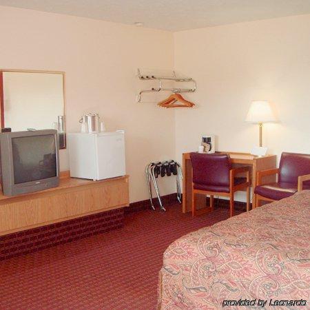 Budget Inn - Farmington Phòng bức ảnh